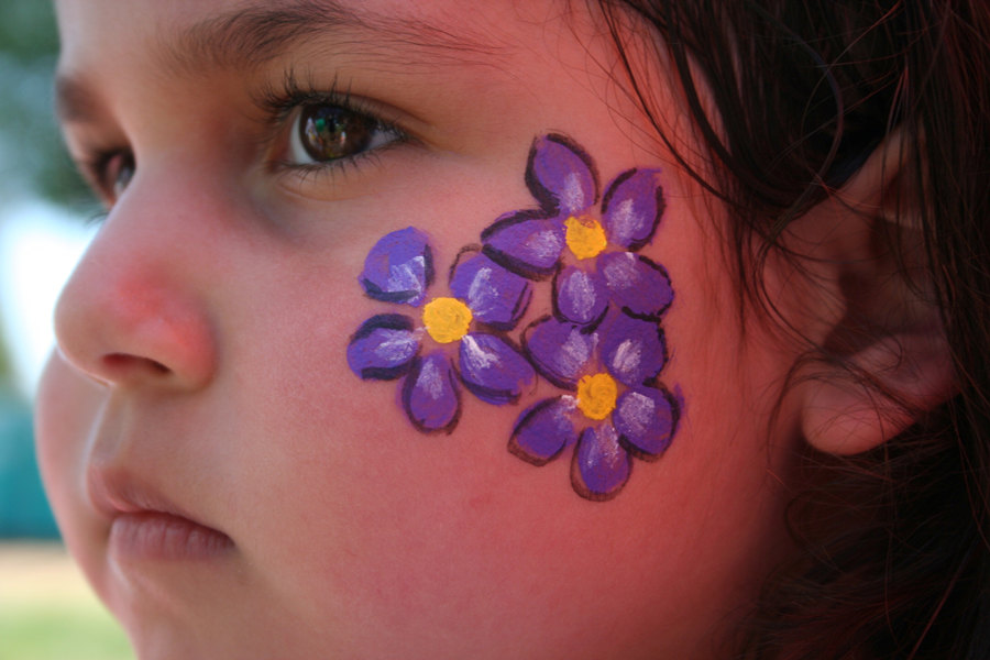 simple-flower-face-paint_副本.jpg